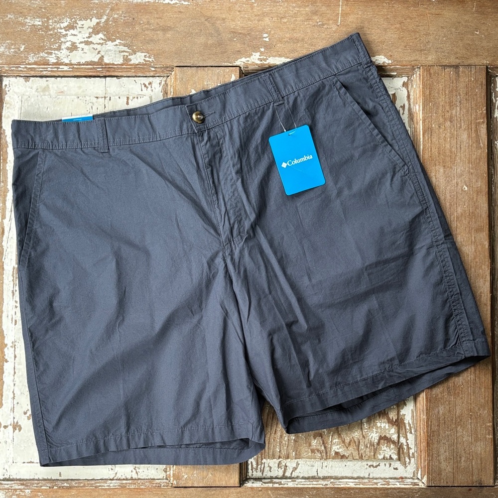 Columbia Men's Washed Out Shorts size 40